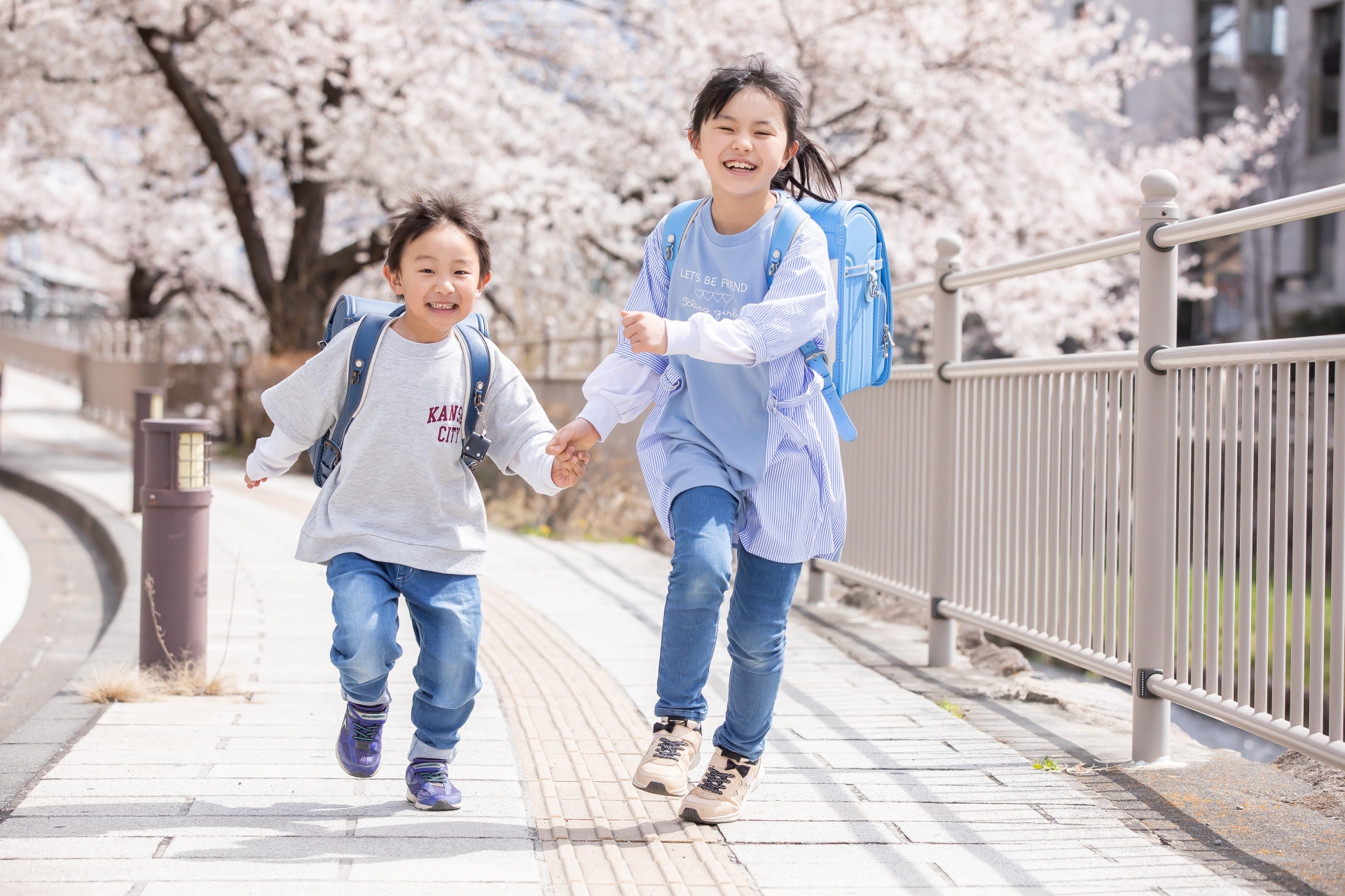 ランドセルは小学生の重要な道具ですので、喜んで使ってもらえるものを選ぶことが大切です。